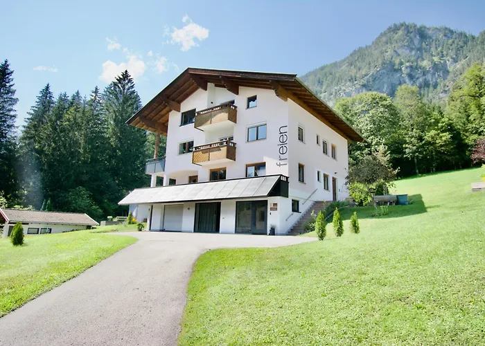 Bloom アパート Angerberg